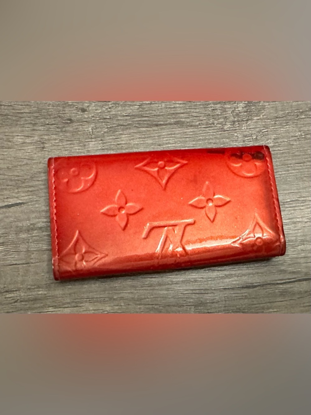 Louis Vuitton Red Vernis Embossed Monogram Key Holder - Picture 2 of 9